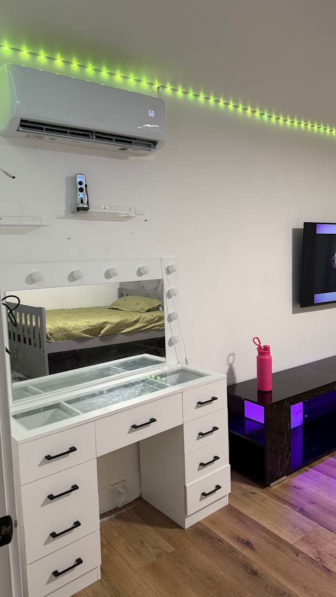 Jay's room