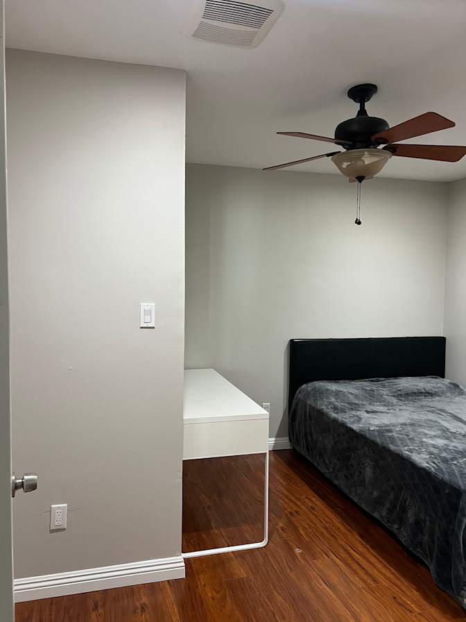 Kelly's room