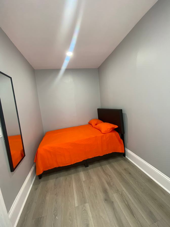 CRISTIAN ARANEDA's room