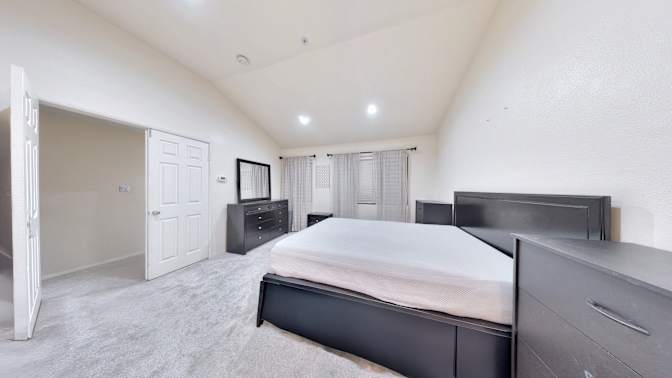 Will Lau's room