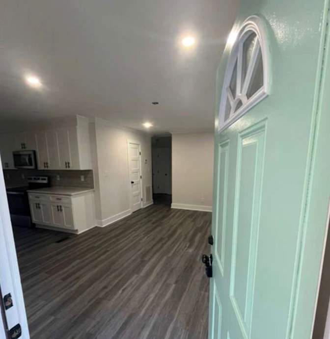 Alcove Rooms's room