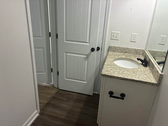 Alcove Rooms's room