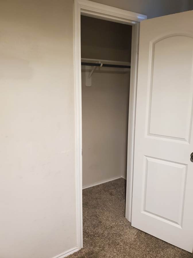 Luis's room