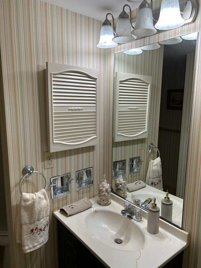 Donna's room