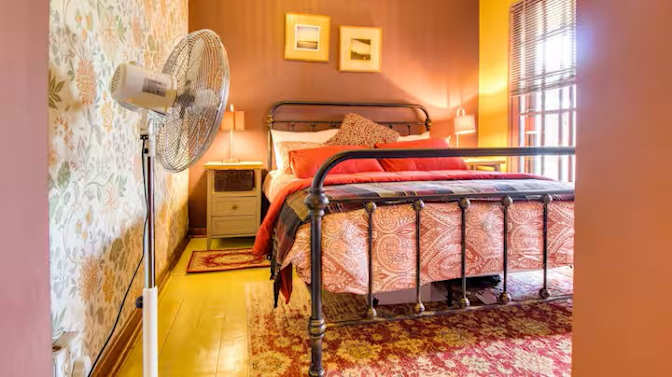 Lisa's room