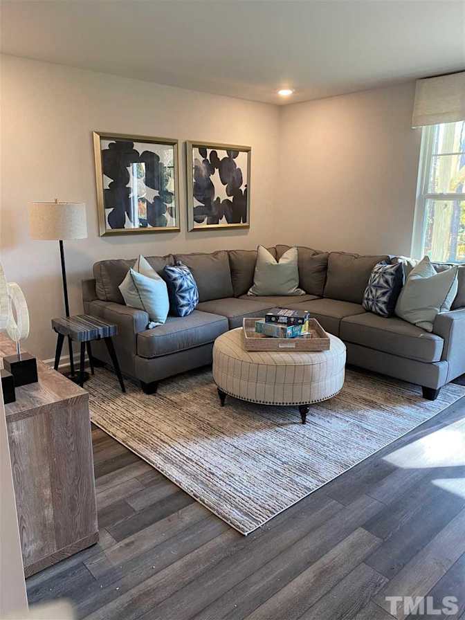 Alcove Rooms's room
