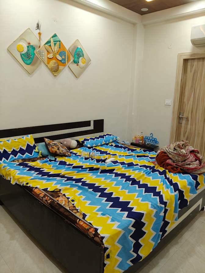 Aparna Mishra's room