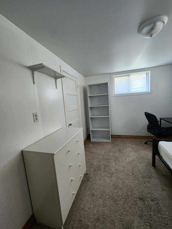 SAMRATH's room
