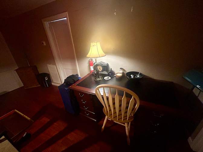 Thomas's room