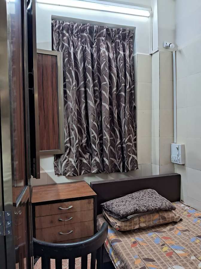 V G Abraham's room