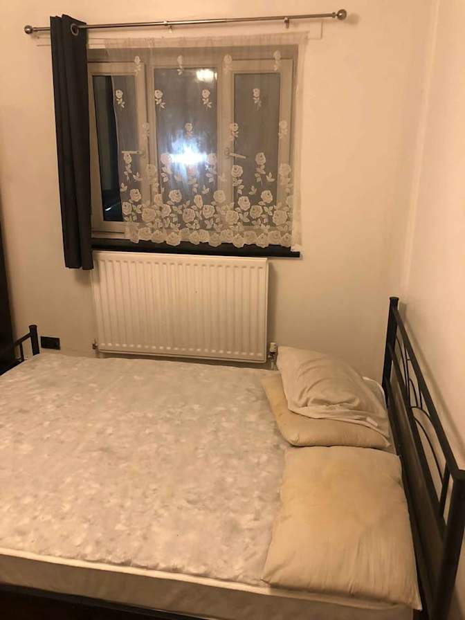 michael edwards's room