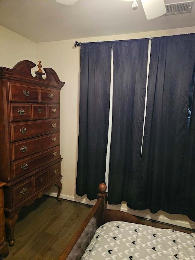hyder's room