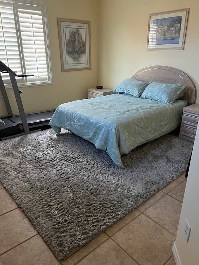 Monica Oshins's room