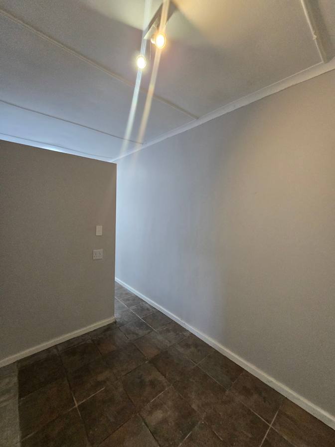 Donovan's room
