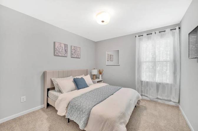 Alcove Rooms's room