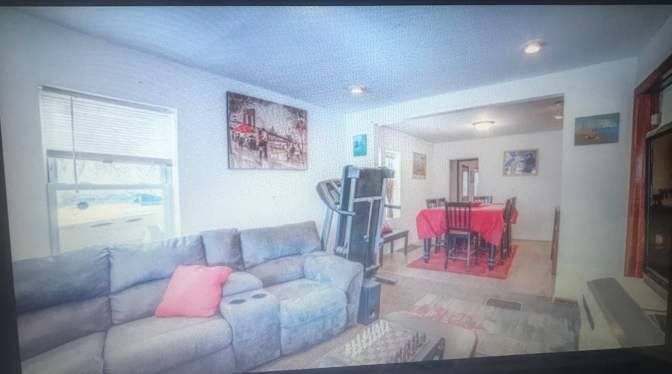Jen's room