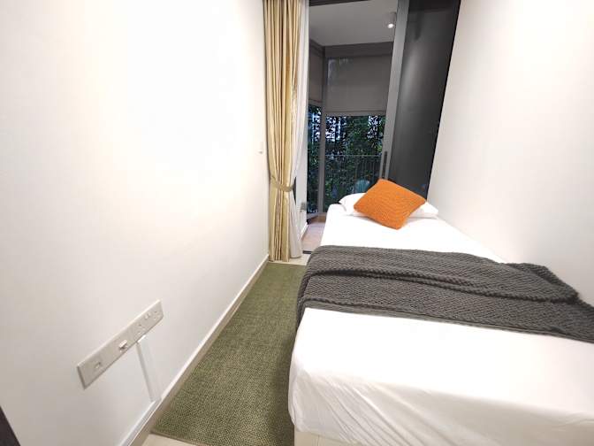 leong tie's room