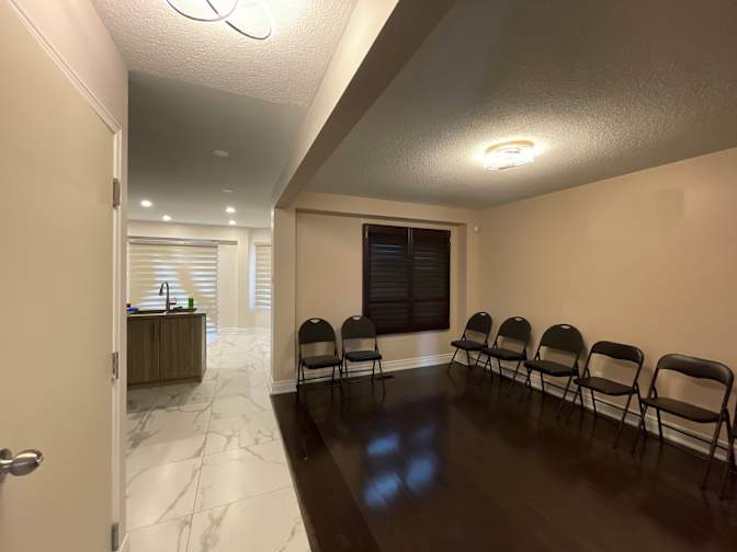 Vameesha Patel's room