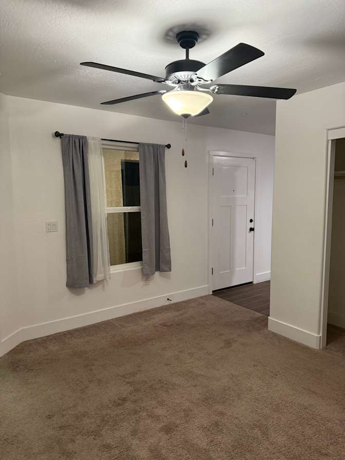Raul's room