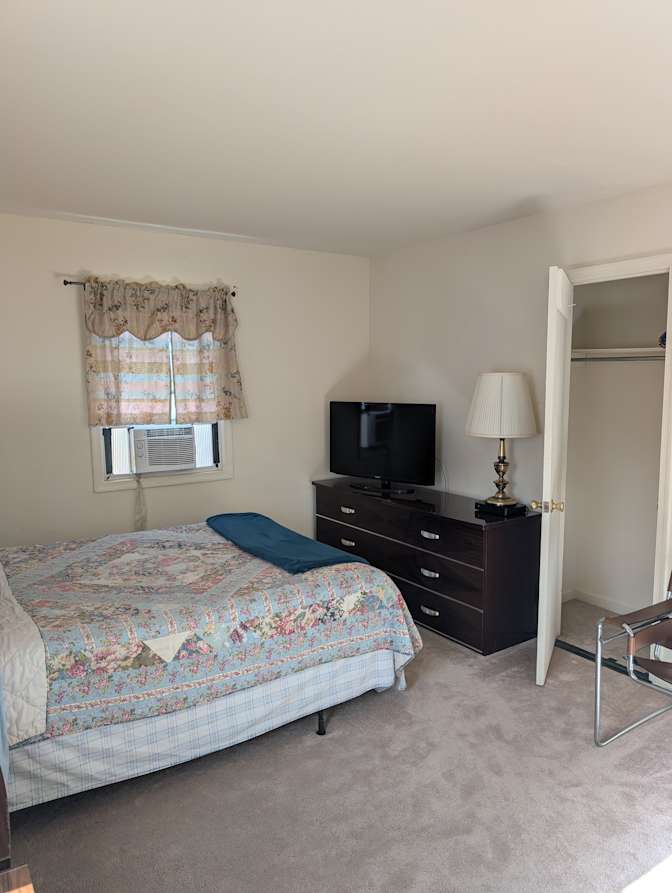 Richardo's room