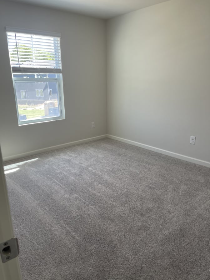 ROSHAN's room