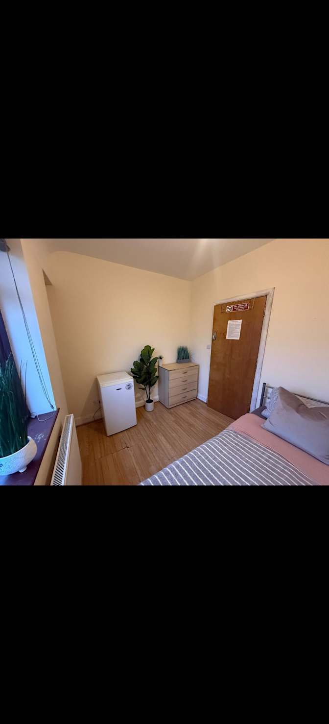 Ajinkya's room
