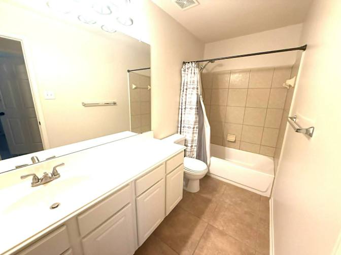 Christie's room