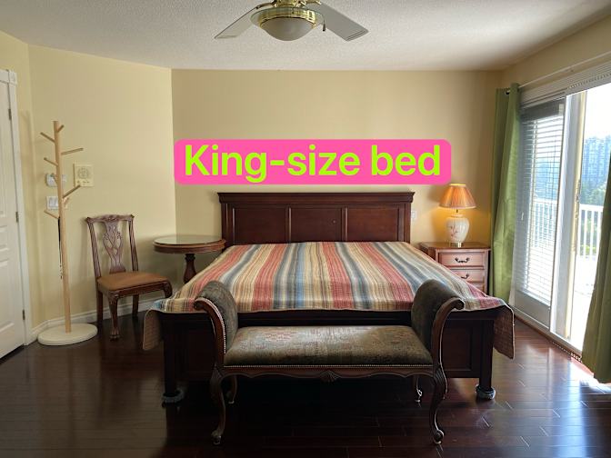 sandy's room
