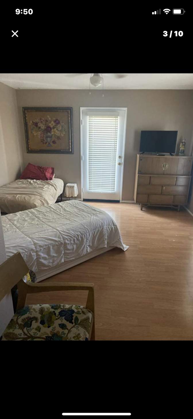 Alise's room