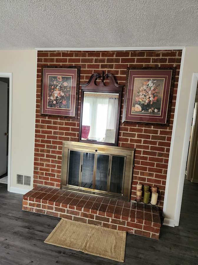 Pat's room