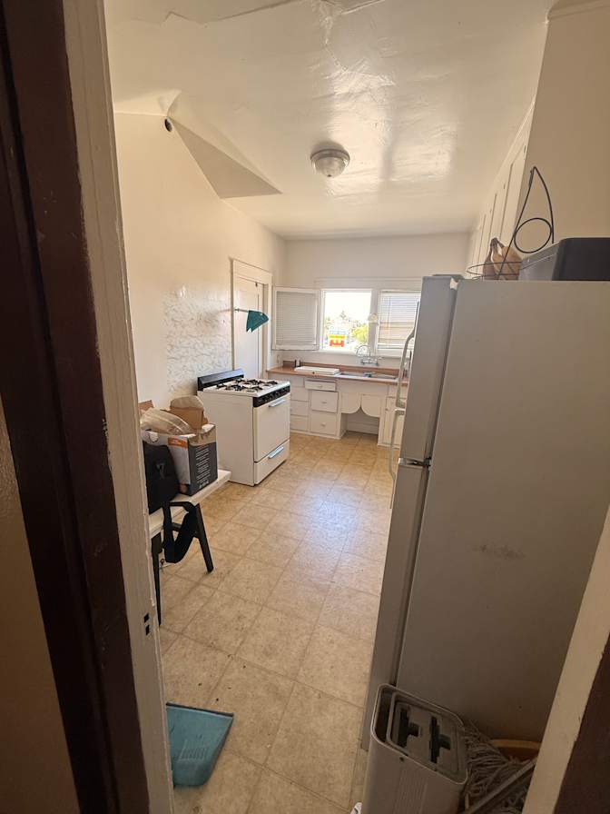 Jeremy Nakamoto's room