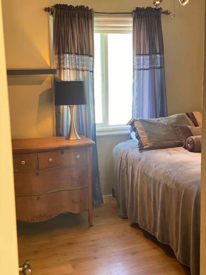 Lisa's room
