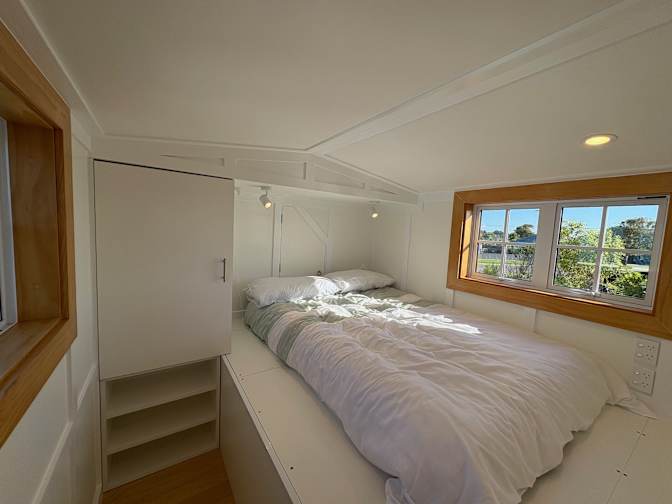Brett Wines's room