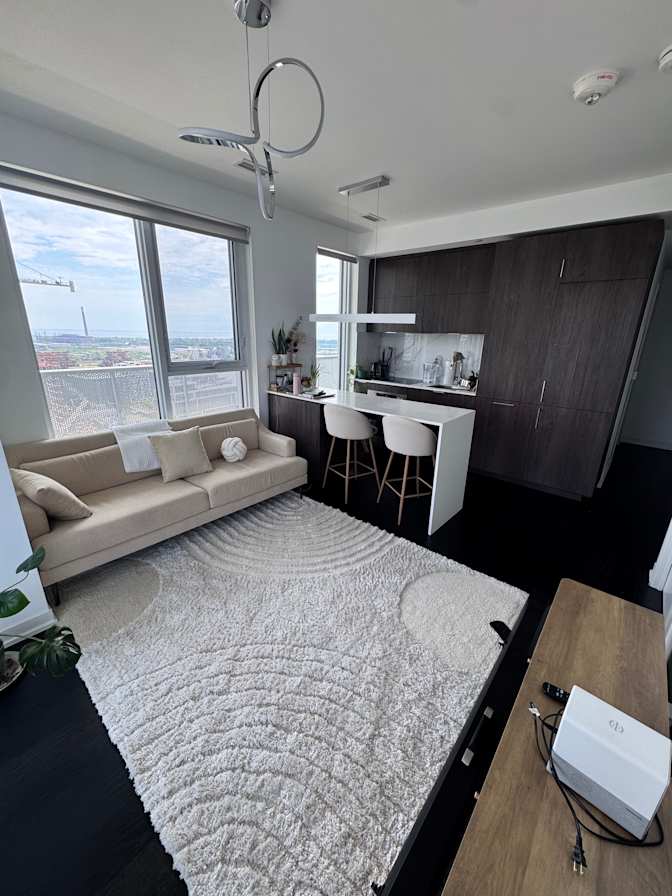 Vi's room