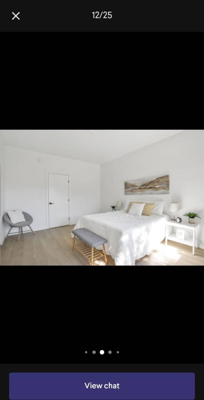 Jun's room