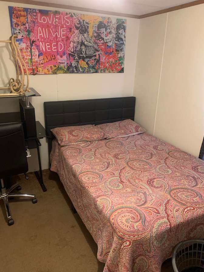 Joshlyn Suseberry's room