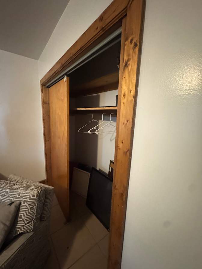 Tre's room