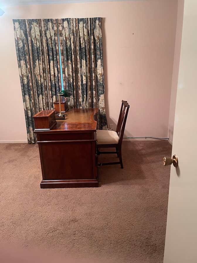 Cesar Alberto's room
