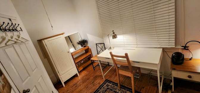 Laure's room
