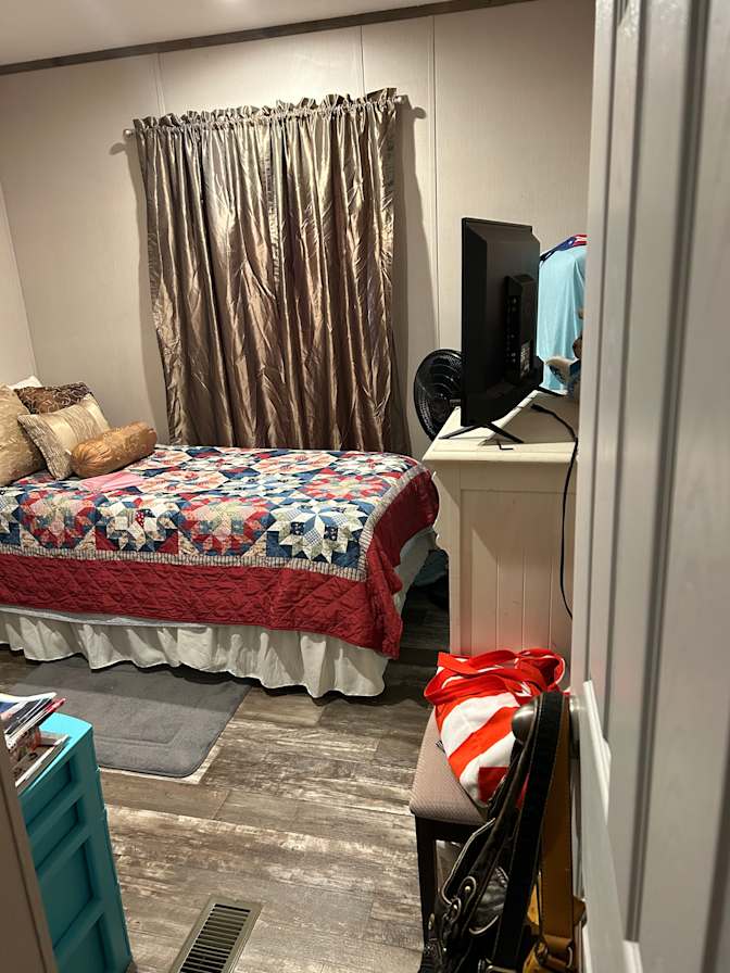 Cindy's room