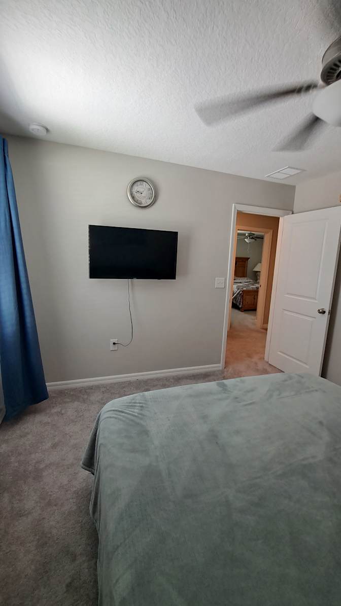 CHRISTY  KETSDEVER's room