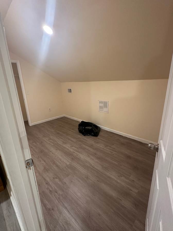 Luis Esteban Sanchez Bendezu's room