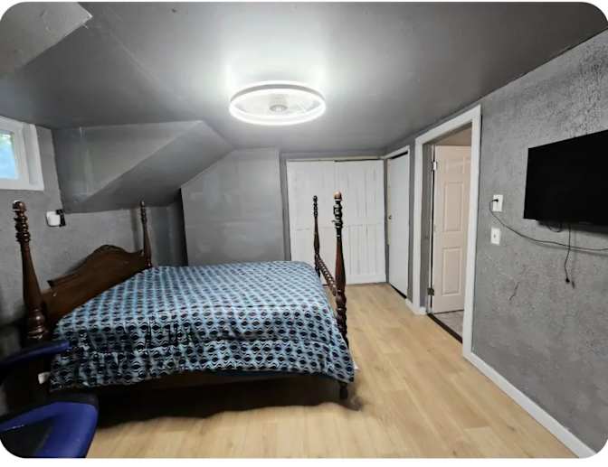 Nana's Village's room