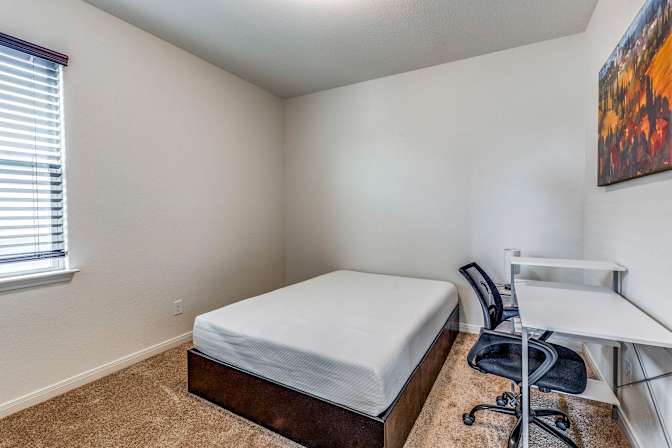 PadSplit's room