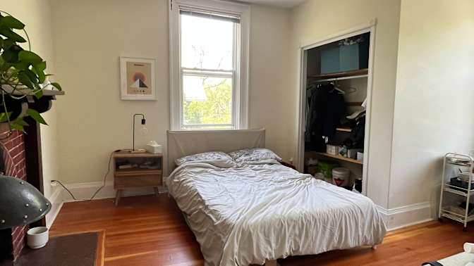 Dan's room