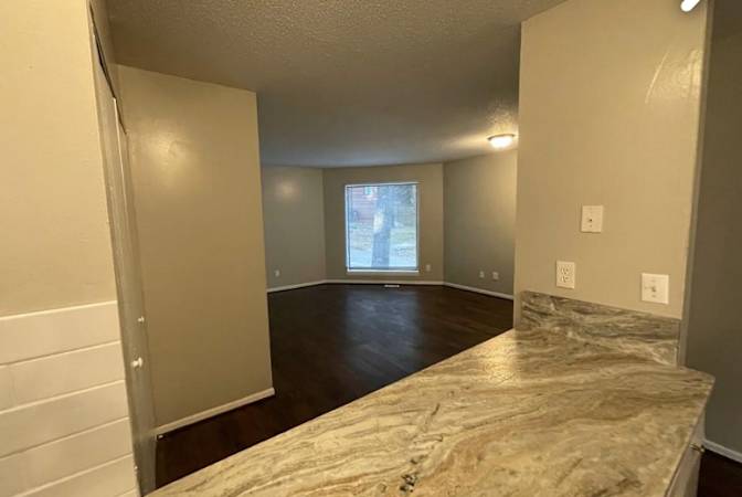 Alcove Rooms's room