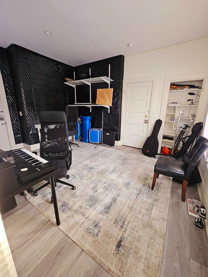 Geoffrey's room