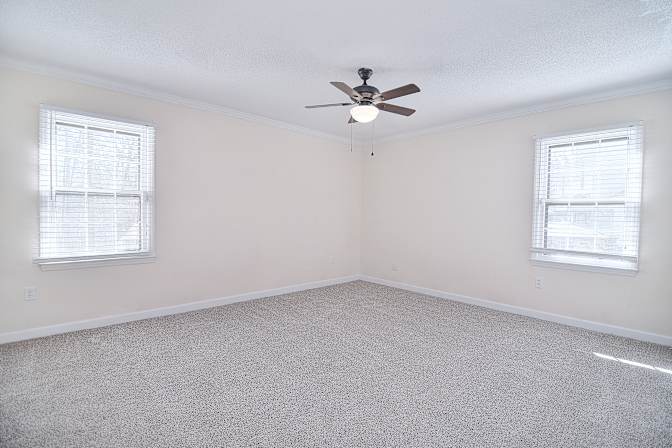 lifedoorrentals's room