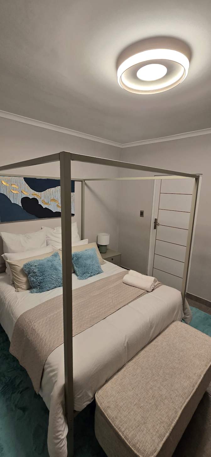 Donovan's room