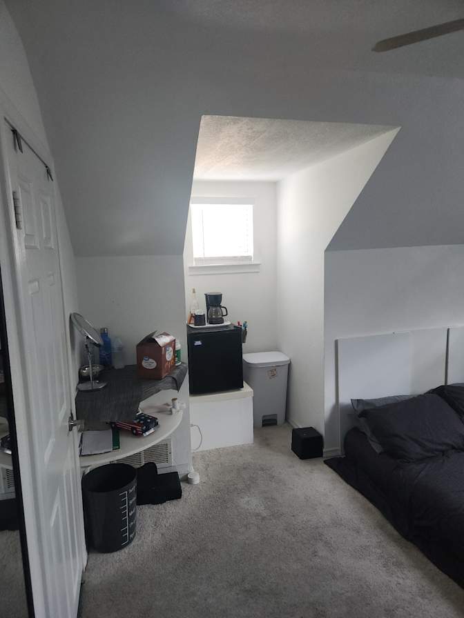 Taibe's room